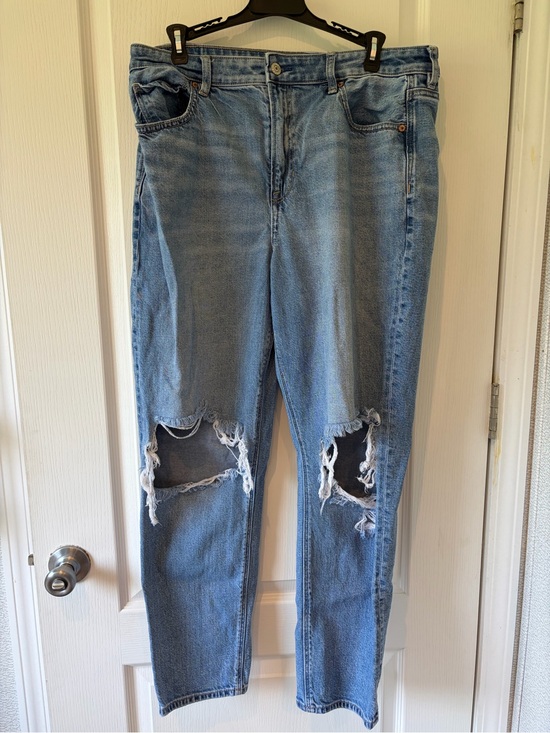 American Eagle Outfitters Denim - American Eagle Outfitters Light Blue Distressed Boyfriend Jeans